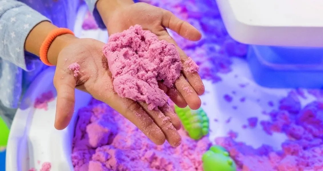 Міжнародний день кінетичного піску (Global Kinetic Sand Day) 