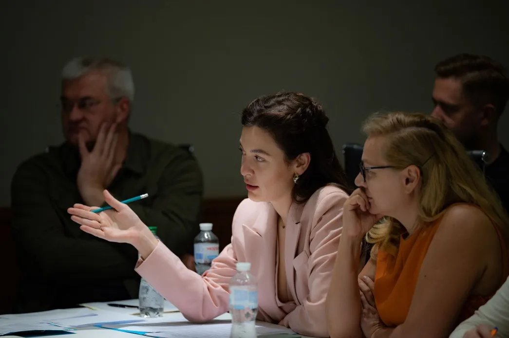 Журналісти на зустрічі з ОП Журналісти на зустрічі з ОП