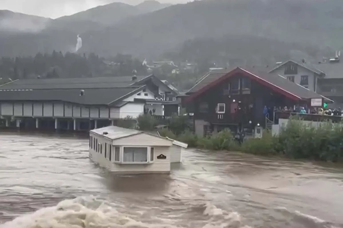 Шторм в Норвегії Шторм в Норвегії