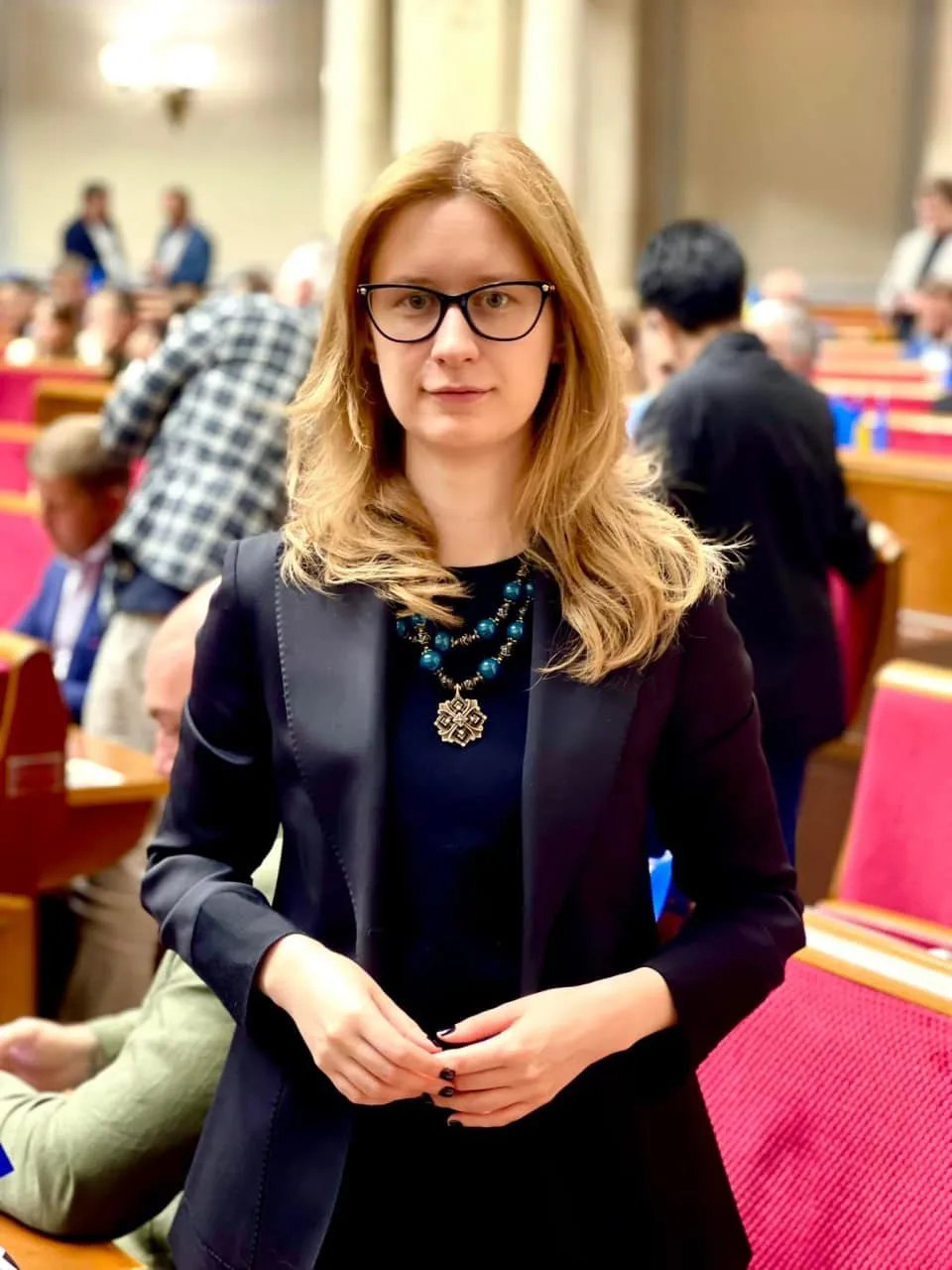 Украшение, как мы видим, серебряное, поэтому, очевидно, не заоблачно дорогое. Фото Facebook