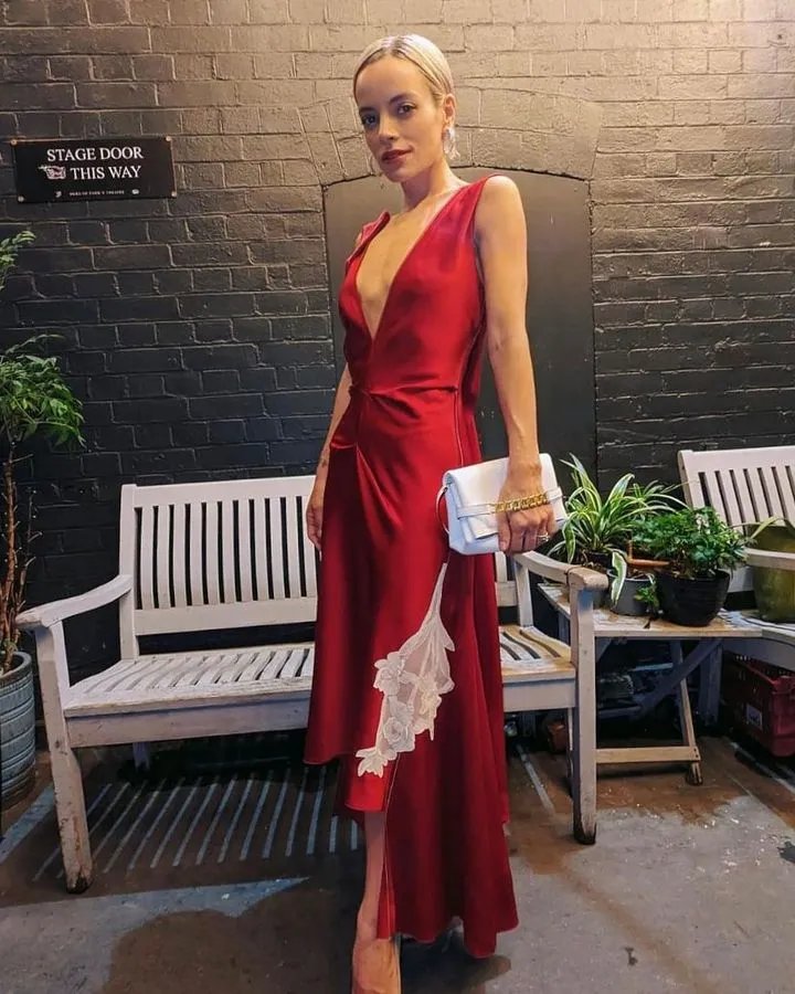 Люблю це вбрання на тобі