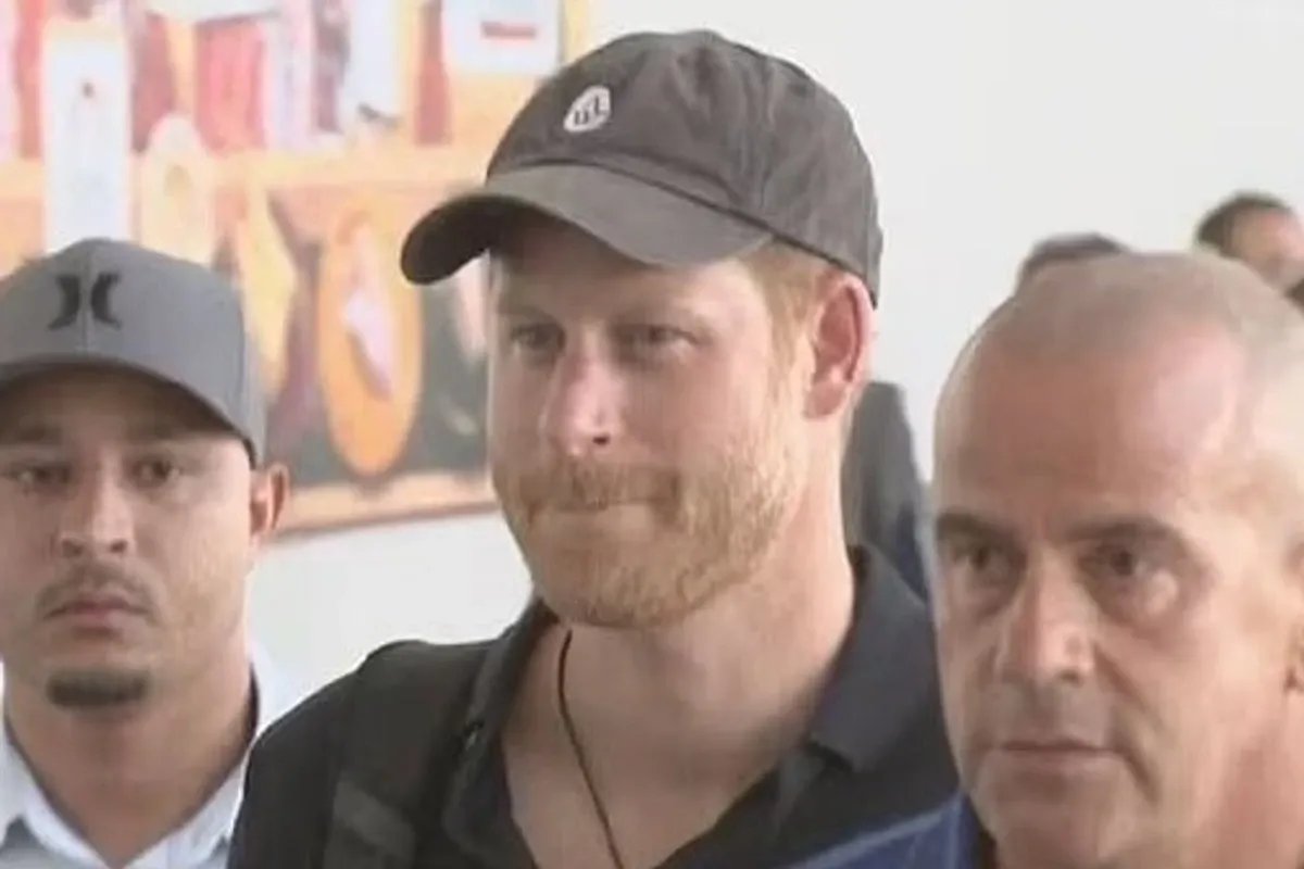 Гаррі в аеропорту Ханеда