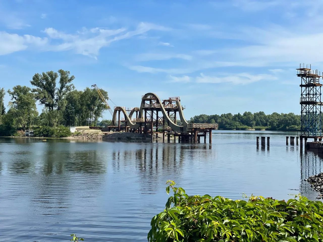 Міст на Оболоні