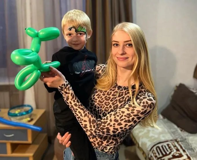 Аліна та Тимофій Пустакови Аліна та Тимофій Пустакови