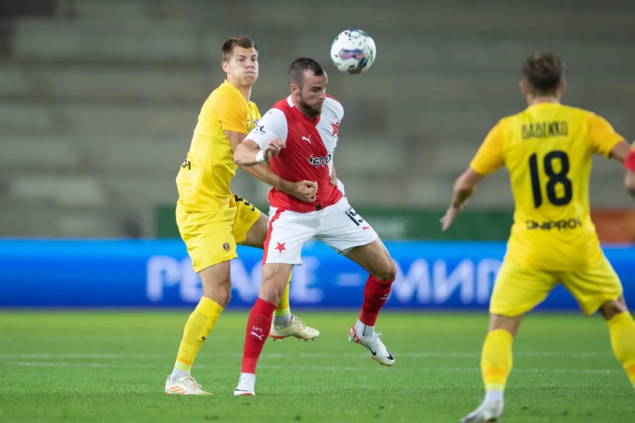 Когда характера хватило только на первый тайм. Обзор матча ЛЕ Днепр-1 - Славия 4