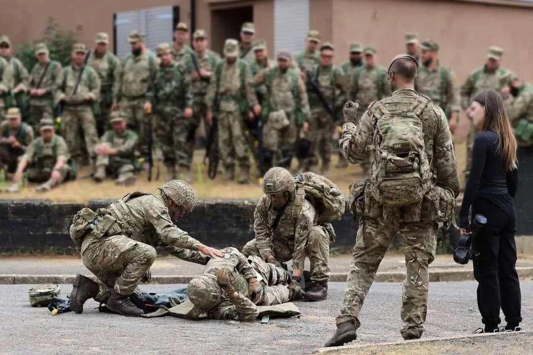 Зарубежные военные дружелюбно относятся к украинцам