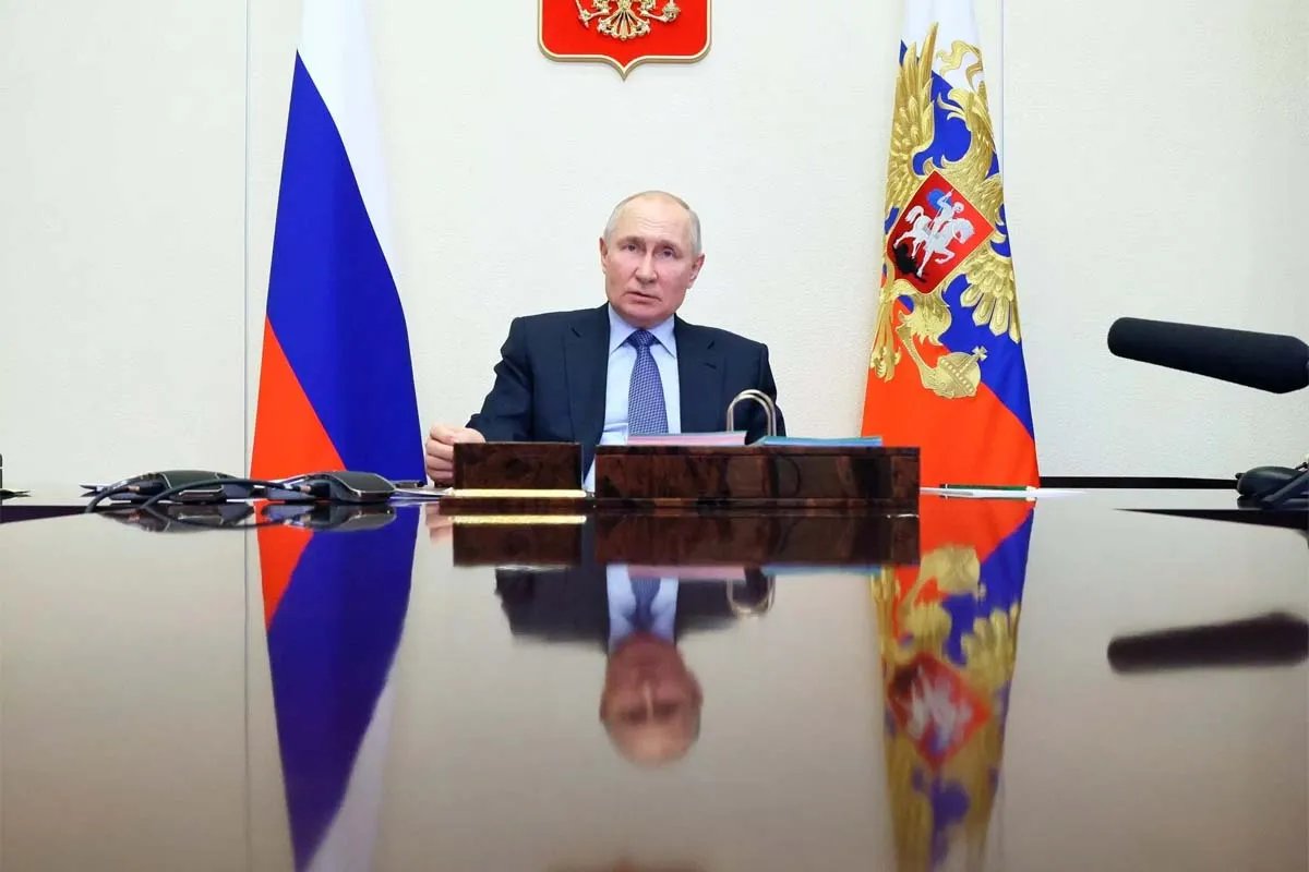 Путін в кремлі Путін в кремлі