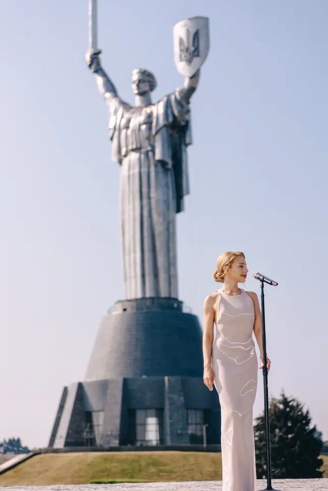 Співачка Тіна Кароль на зйомках кліпу