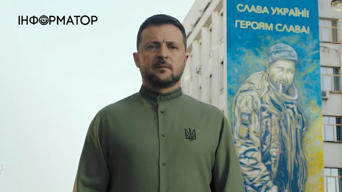 Зеленский в вышиванке бренда Damirli, созданного переселенкой из Донбасса