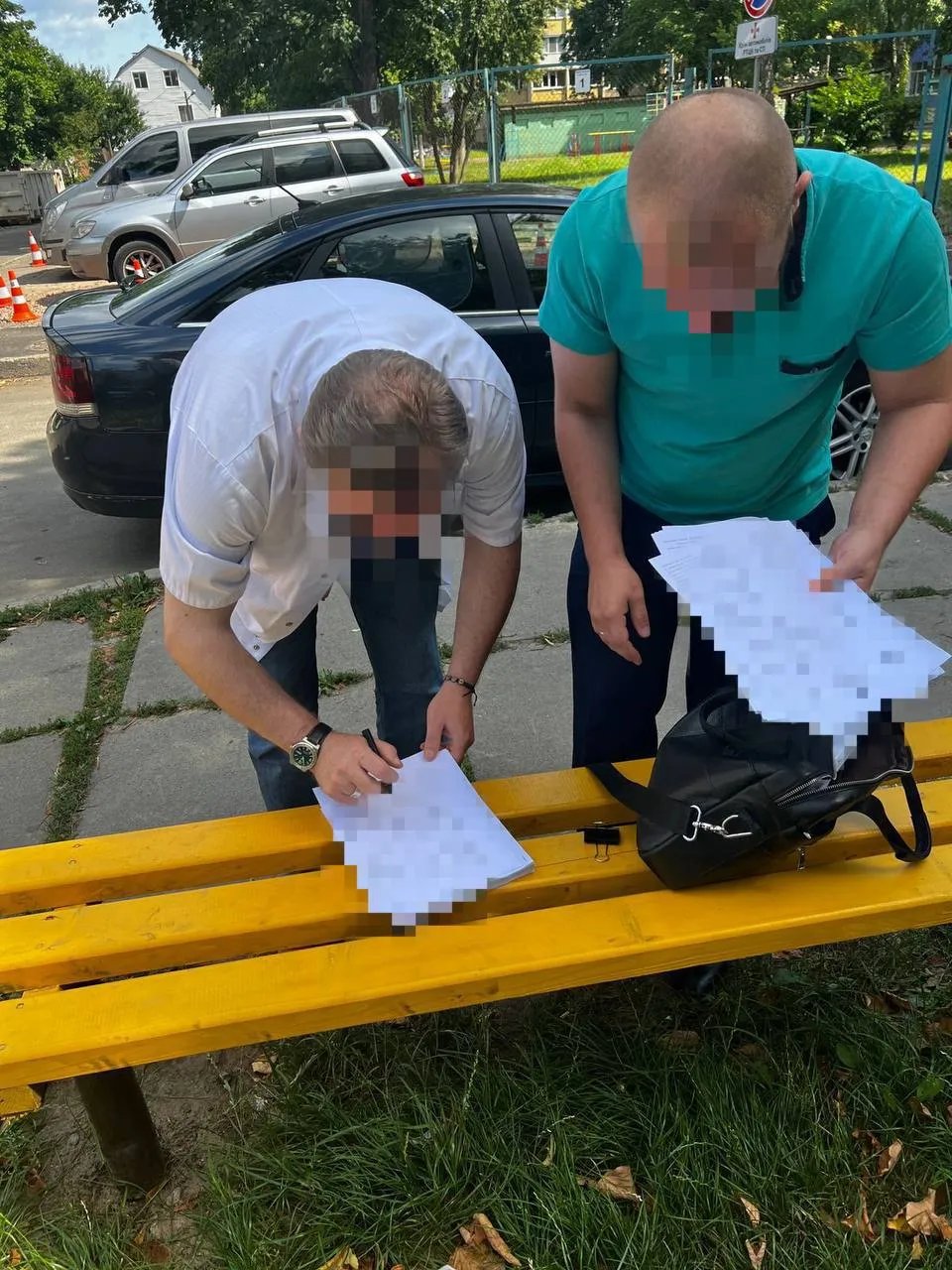 Деятельность группы была разоблачена при подготовке пакета документов для трех мужчин. Фото: ОГП  Деятельность группы была разоблачена при подготовке пакета документов для трех мужчин. Фото: ОГП