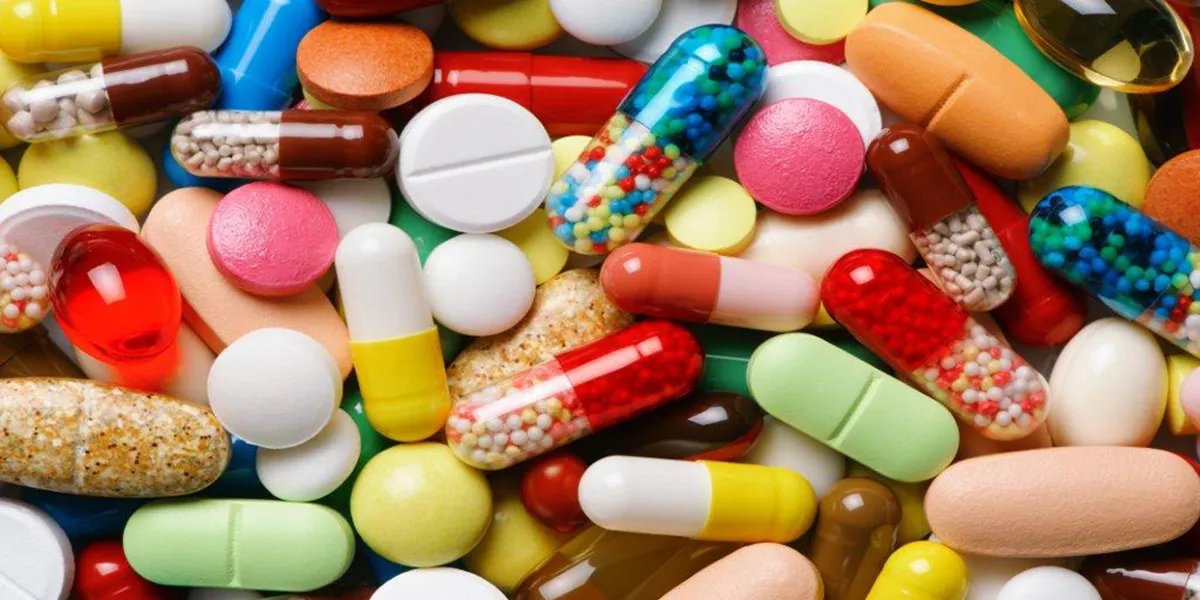 Символом кампанії виступає срібна стрічка