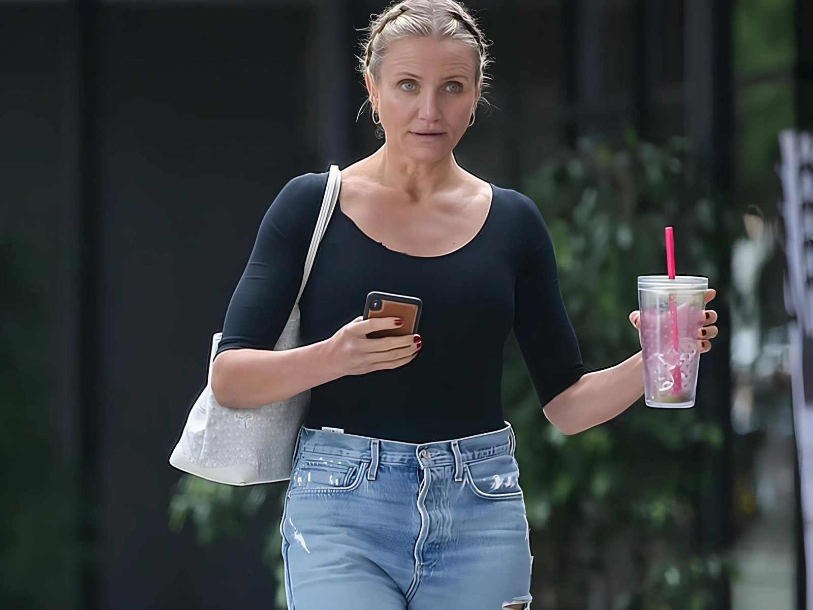 Акторка виглядає просто приголомшливо!