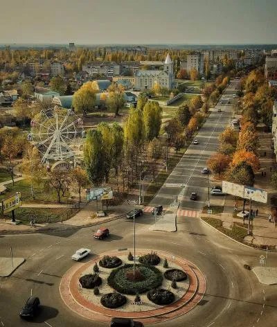 До 2020 року був містом обласного значення та складав Шосткинську міську раду