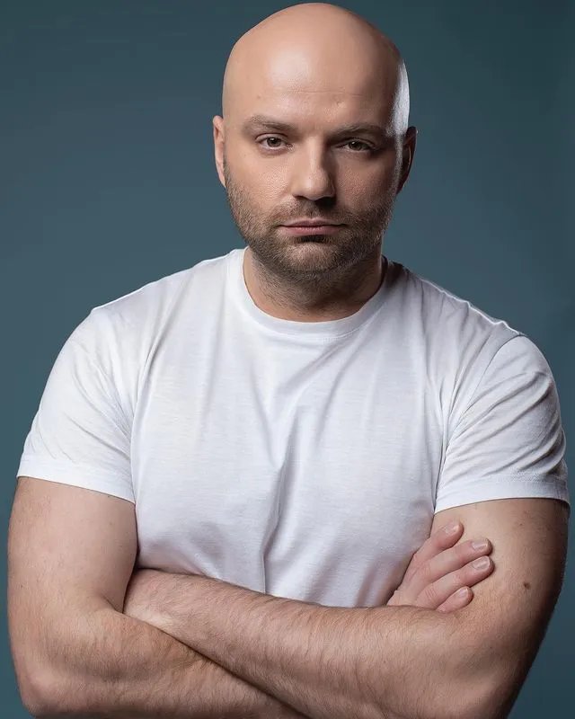 "Меня часто изменяли друзья".