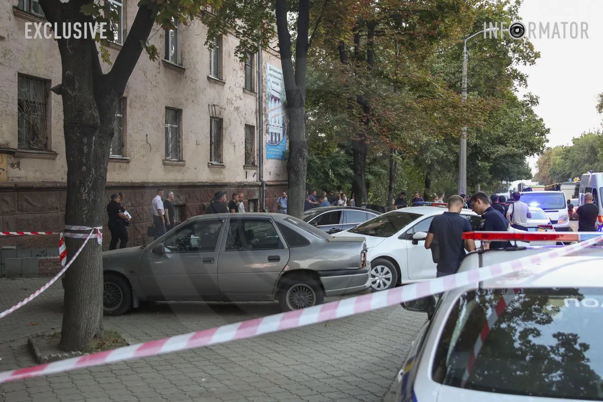 Місце події огородили