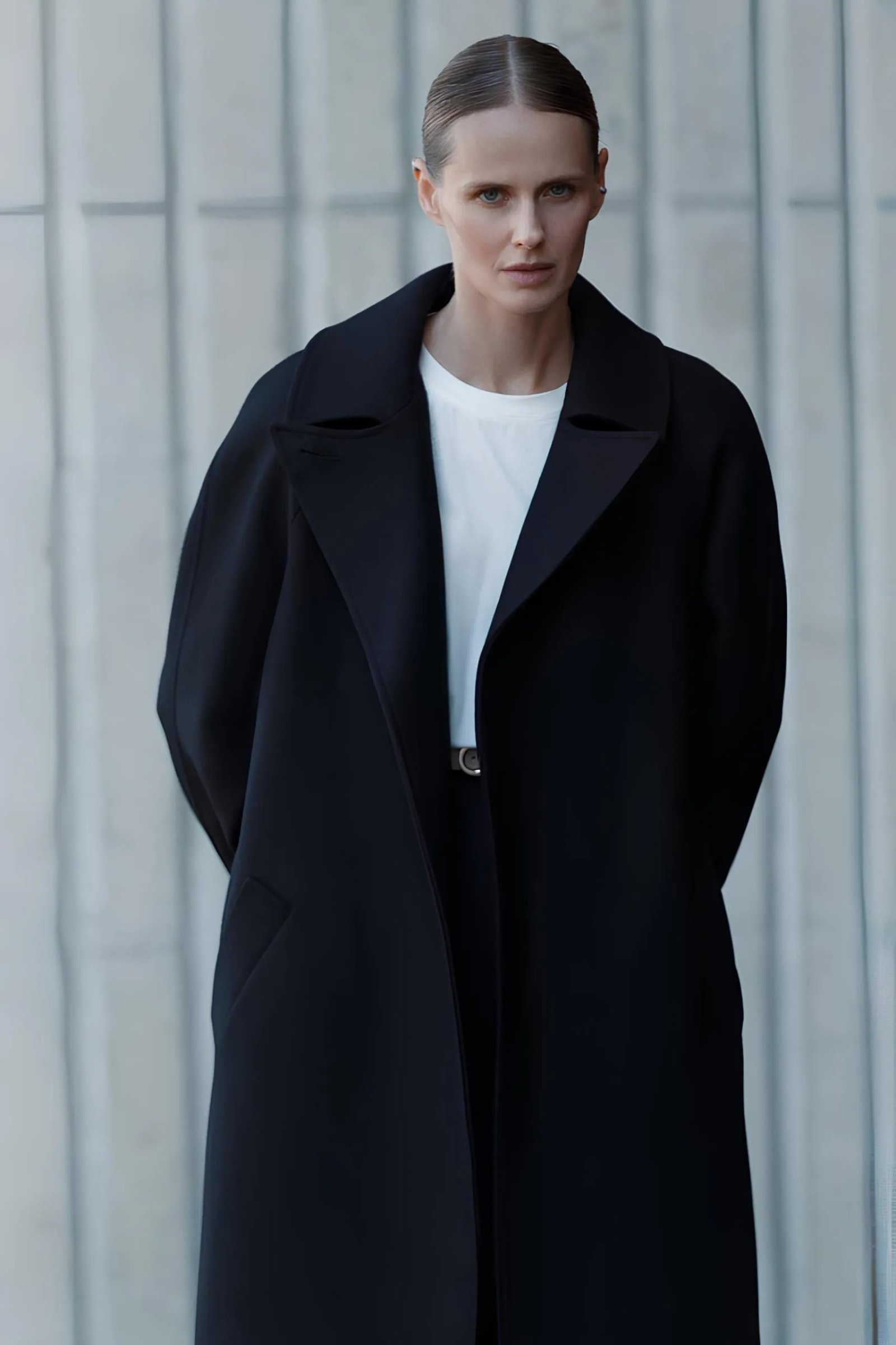 Зверніть увагу на графітову, бежеву і чорну палітру!