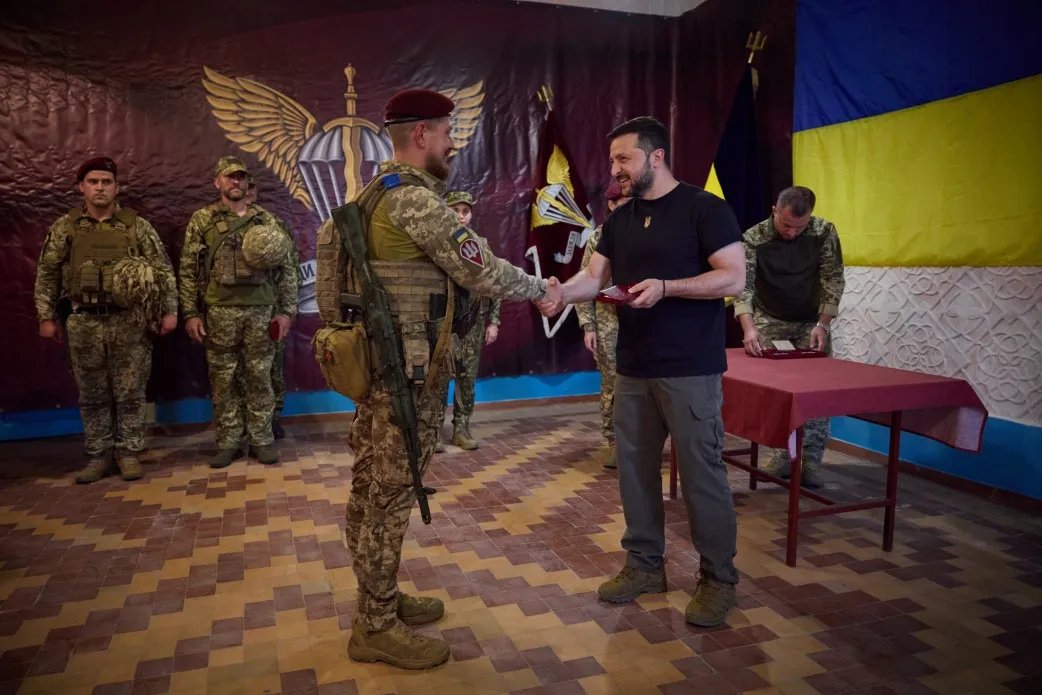 Захисники України отримали заслужені нагороди