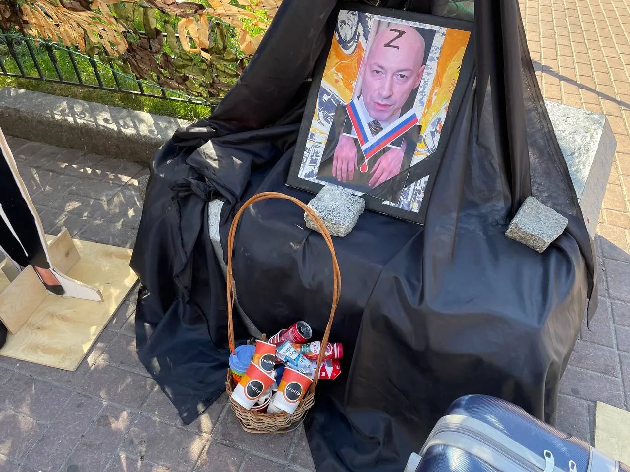 Дмитро Гордон, акція проти кремлівських пропагандистів Портрет Дмитра Гордона на акції проти кремлівських пропагандистів
