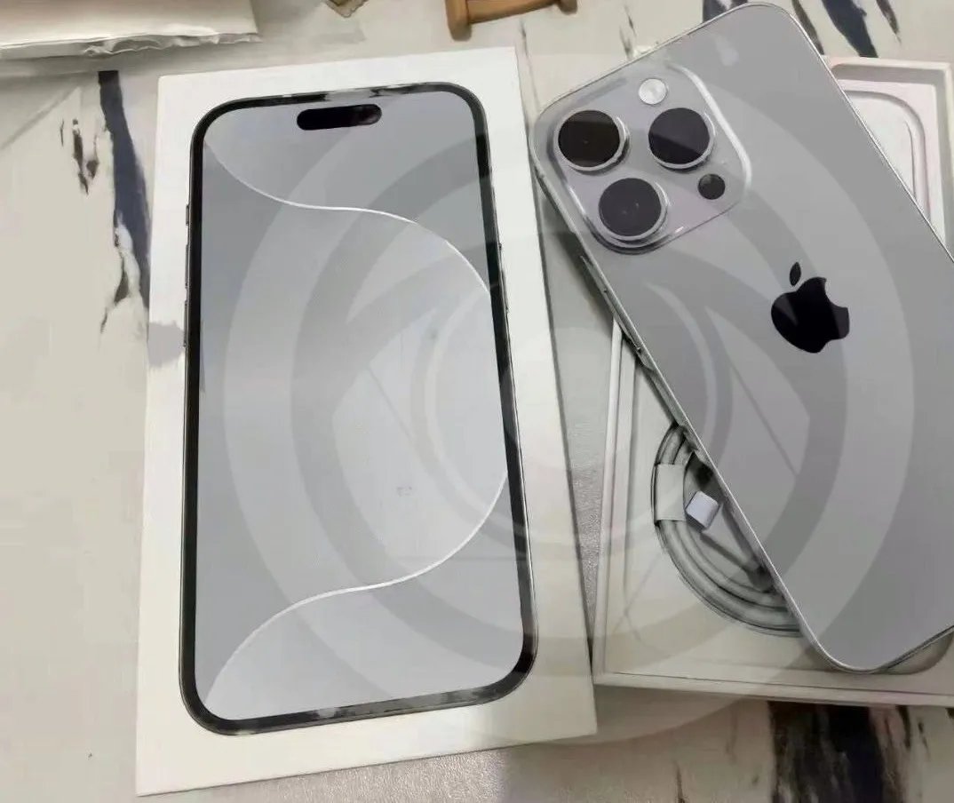 iPhone 15