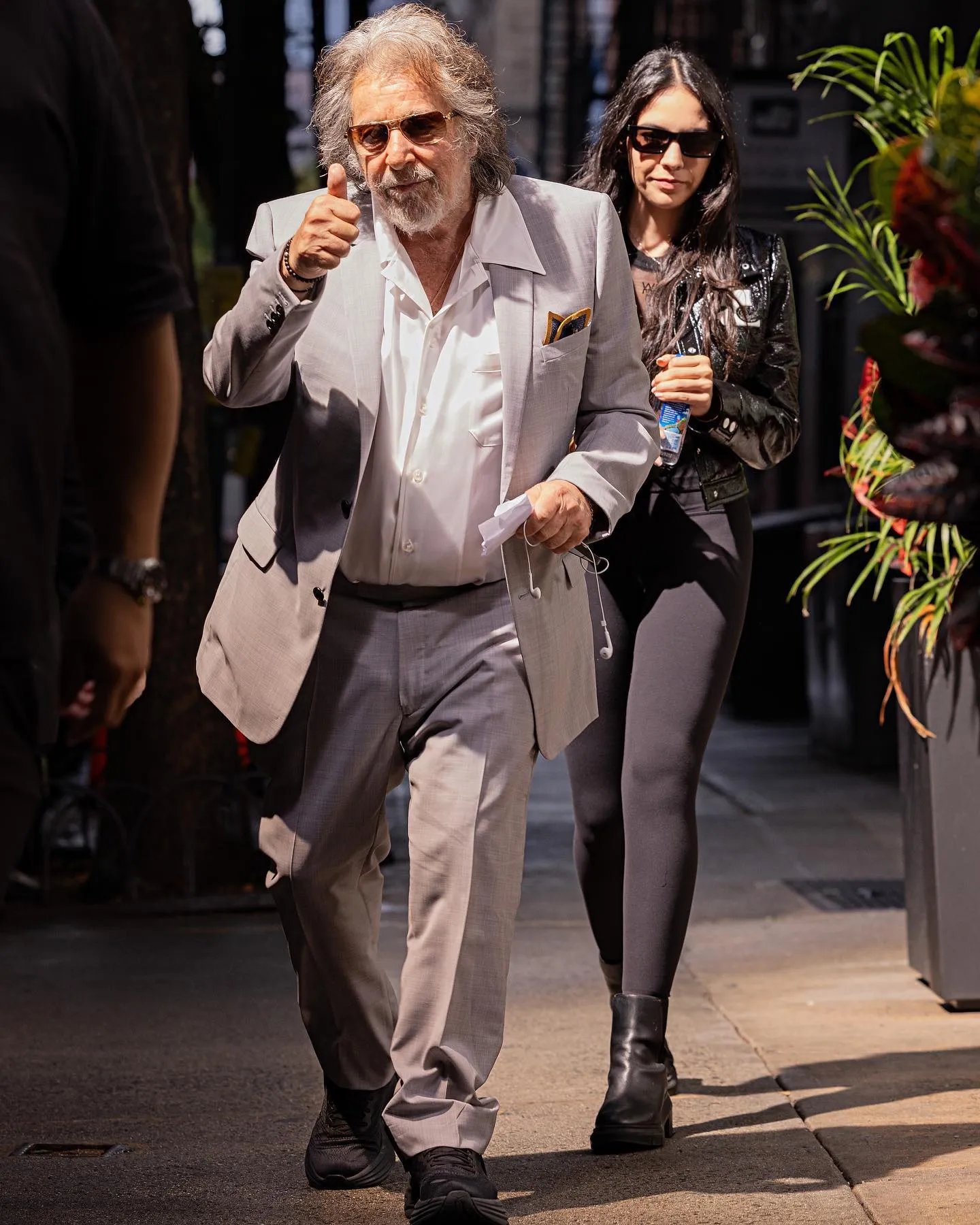 Поки що разом