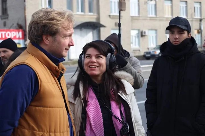 Тоня Ноябрева с творческой командой фильма.