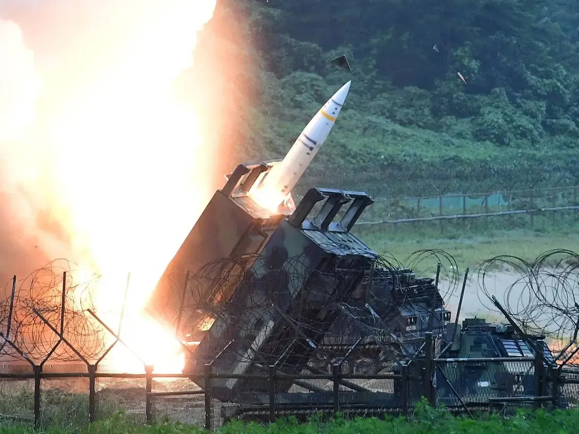 Запуск ракети ATACMS Запуск ракети ATACMS