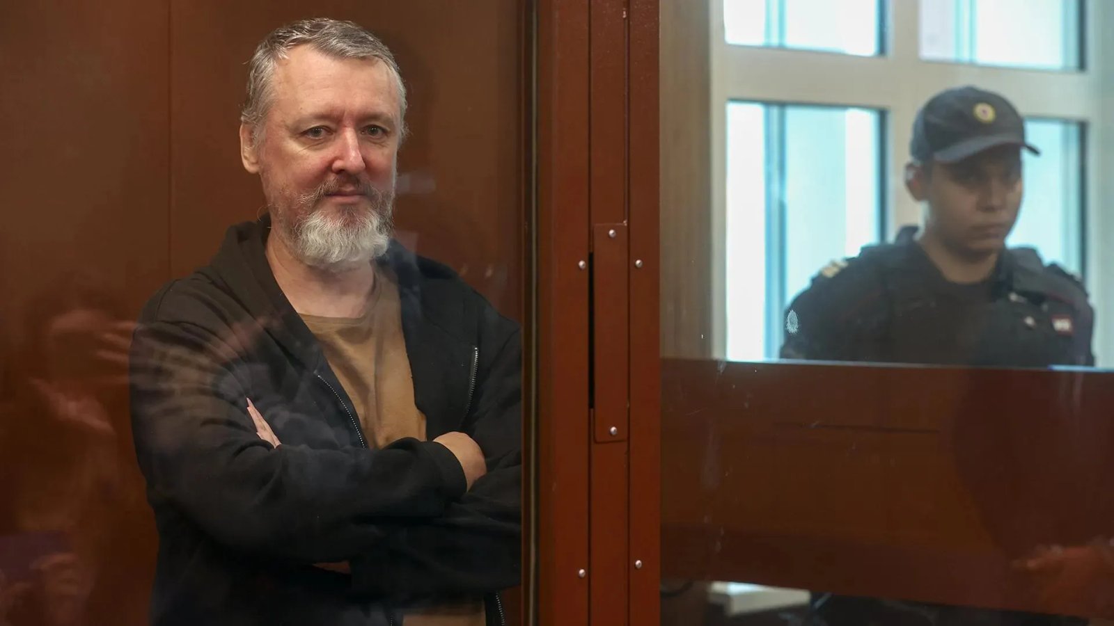 Стрелков в зале суда Стрелков в зале суда