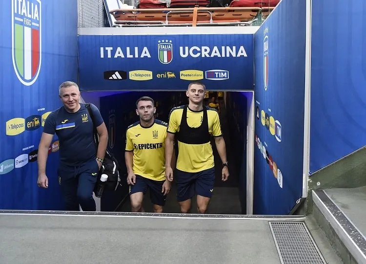 У Виталия Миколенко хорошее настроение - о проблемах в клубе можно забыть