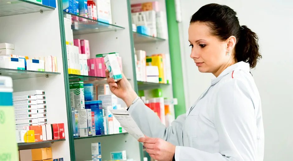 Сегодня в стране работает более 350 000 фармацевтов, провизоров и других представителей этой отрасли