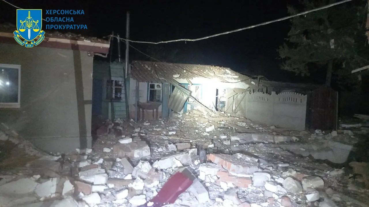 Наслідки обстрілу Херсонщини Наслідки обстрілу Херсонщини