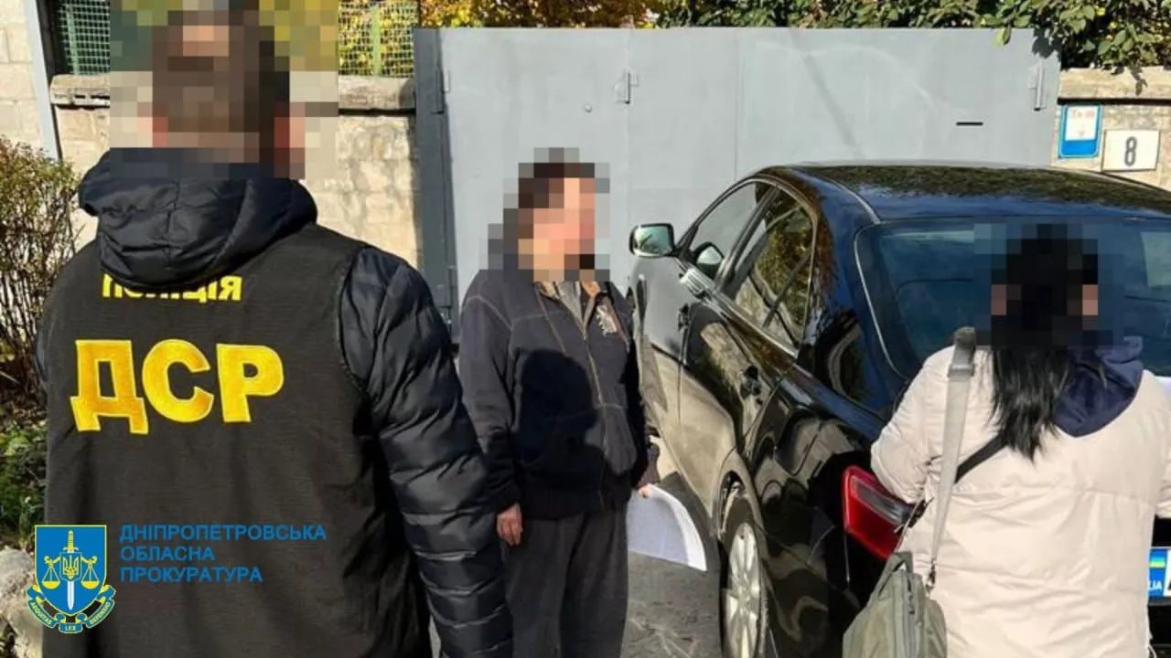 Працівники лікарні надавали послуги неіснуючим пацієнтам Працівники лікарні надавали послуги неіснуючим пацієнтам