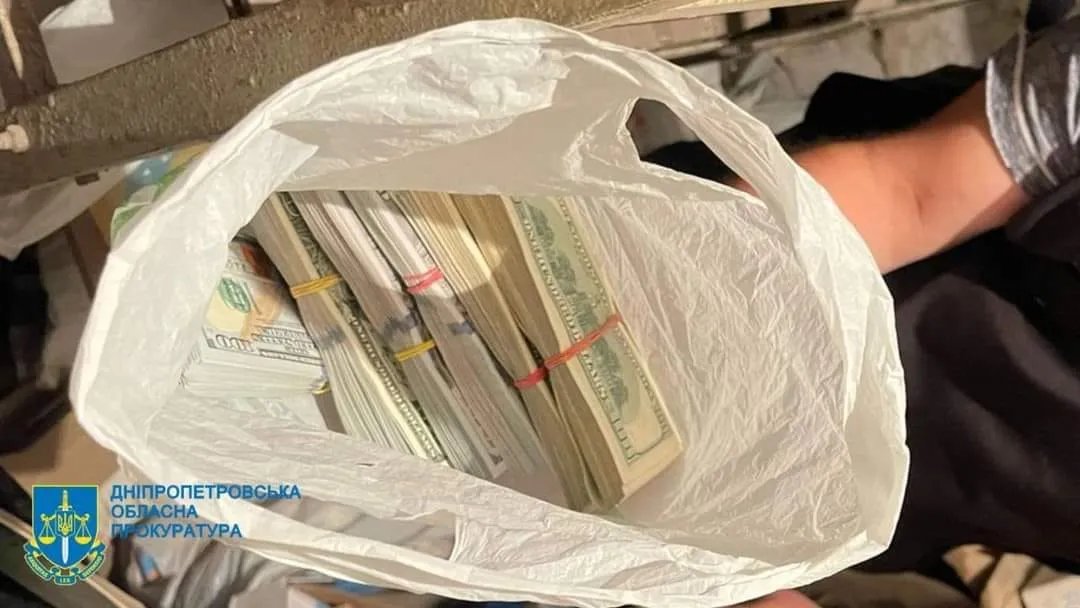 На рахунок лікарні було перераховано близько 1 млн грн На рахунок лікарні було перераховано близько 1 млн грн