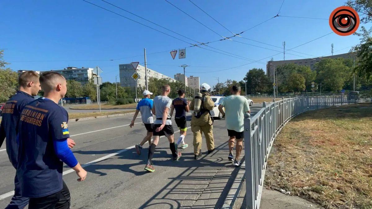 Український рятувальник пробіжить 100 км в бойовому спорядженні на підтримку колег: фото і відео 4