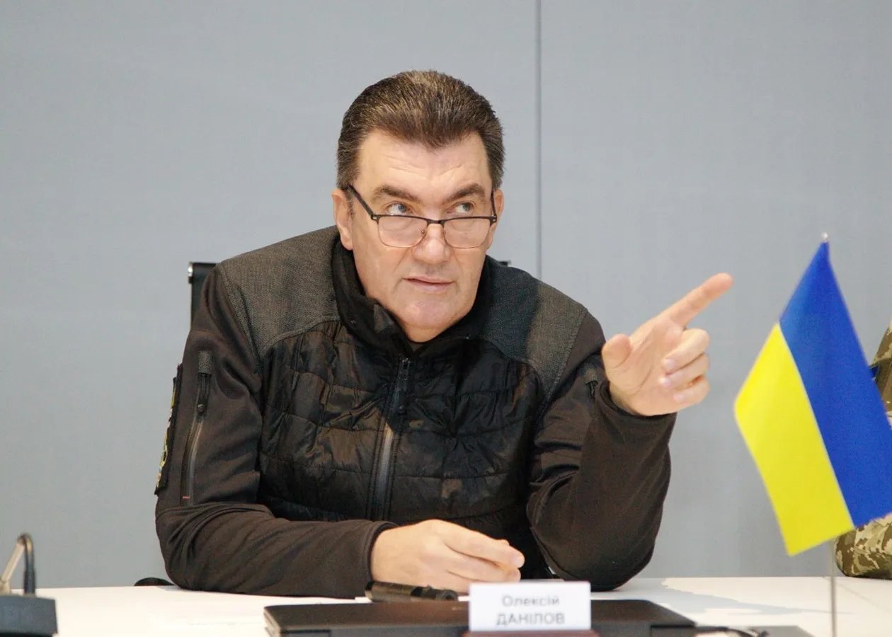 Дедушка певицы, секретарь СНБО Алексей Данилов