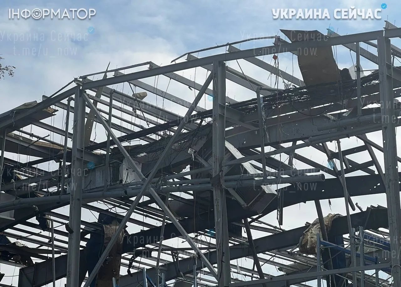 Завод Пепсі у Вишневому Завод Пепсі у Вишневому
