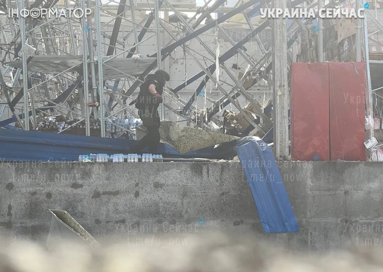 Завод Пепсі у Вишневому Завод Пепсі у Вишневому