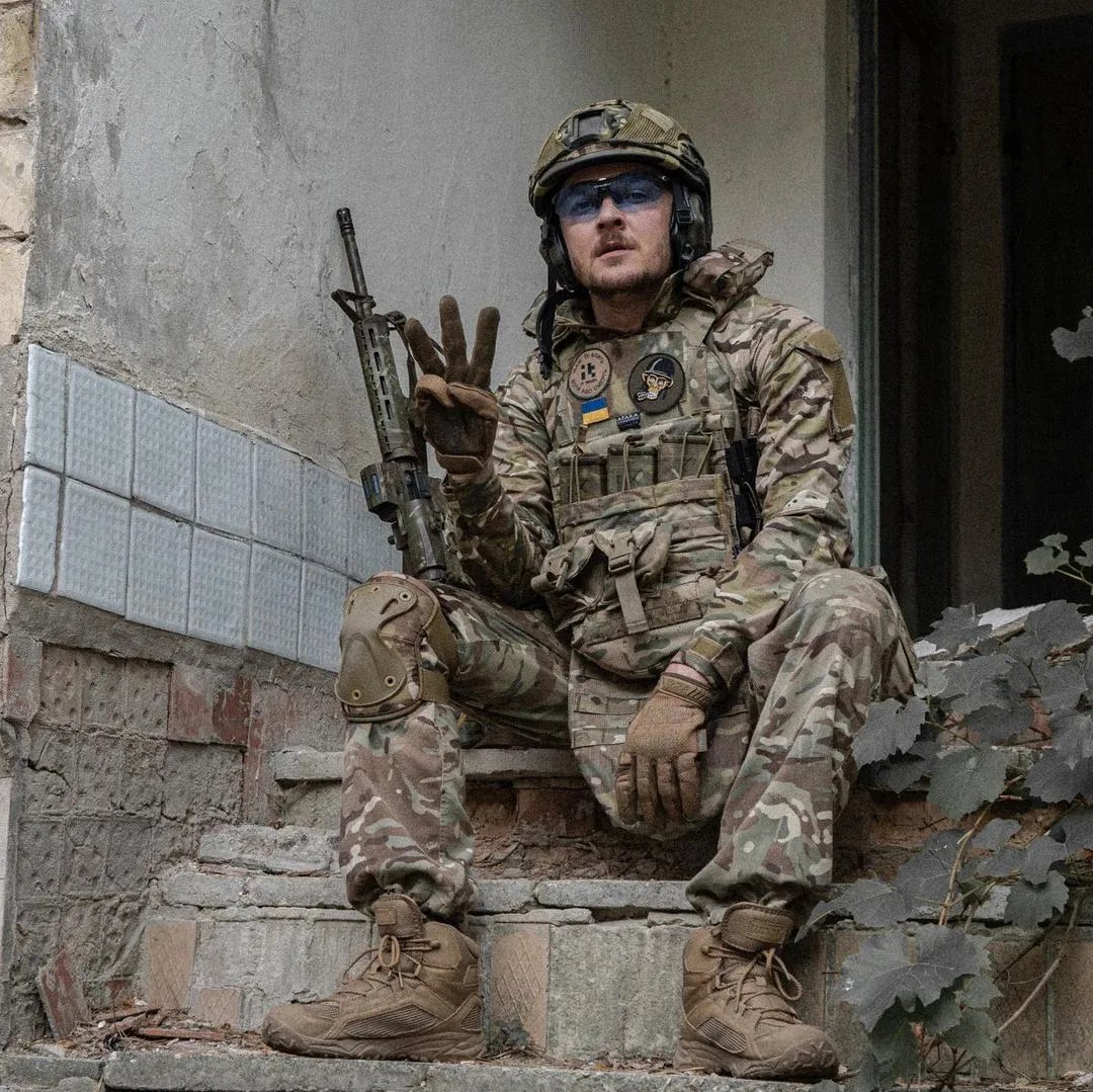 Военнослужащий, музыкант Женя Галич