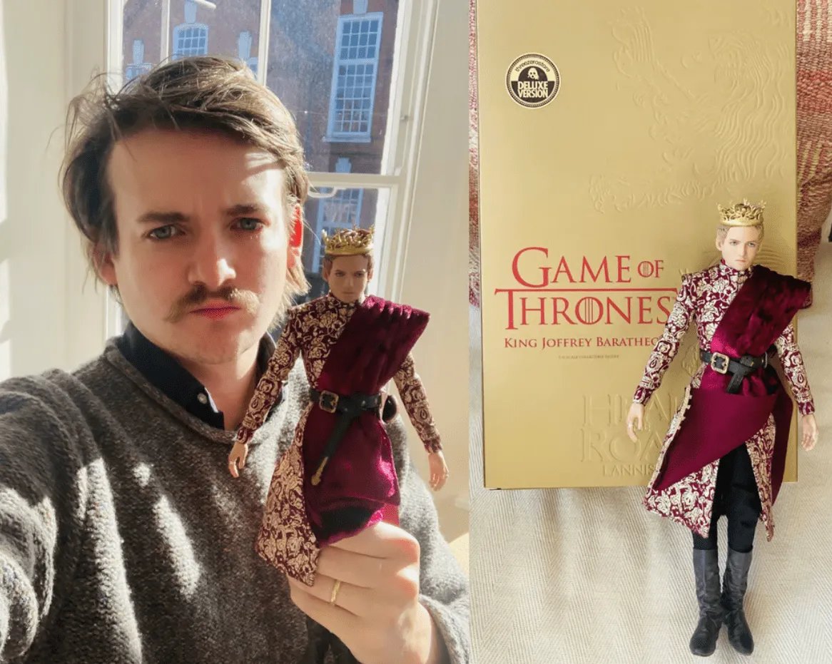 Актёр Джек Глисон со статуэткой, которую продали в Украине