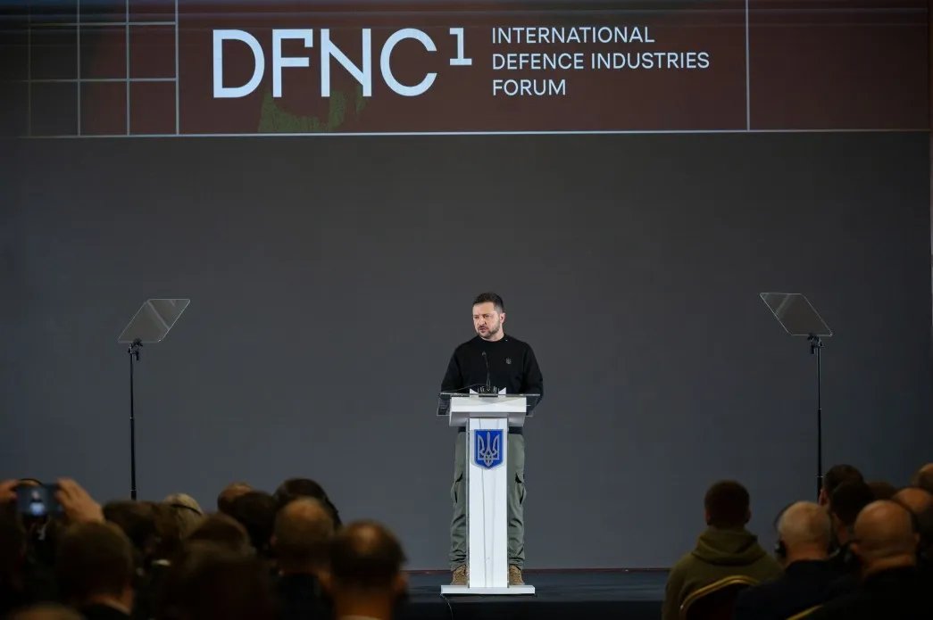 Виступ Зеленського на першому Міжнародному форумі оборонних індустрій. Фото: Офіс президента Виступ Зеленського на першому Міжнародному форумі оборонних індустрій. Фото: Офіс президента