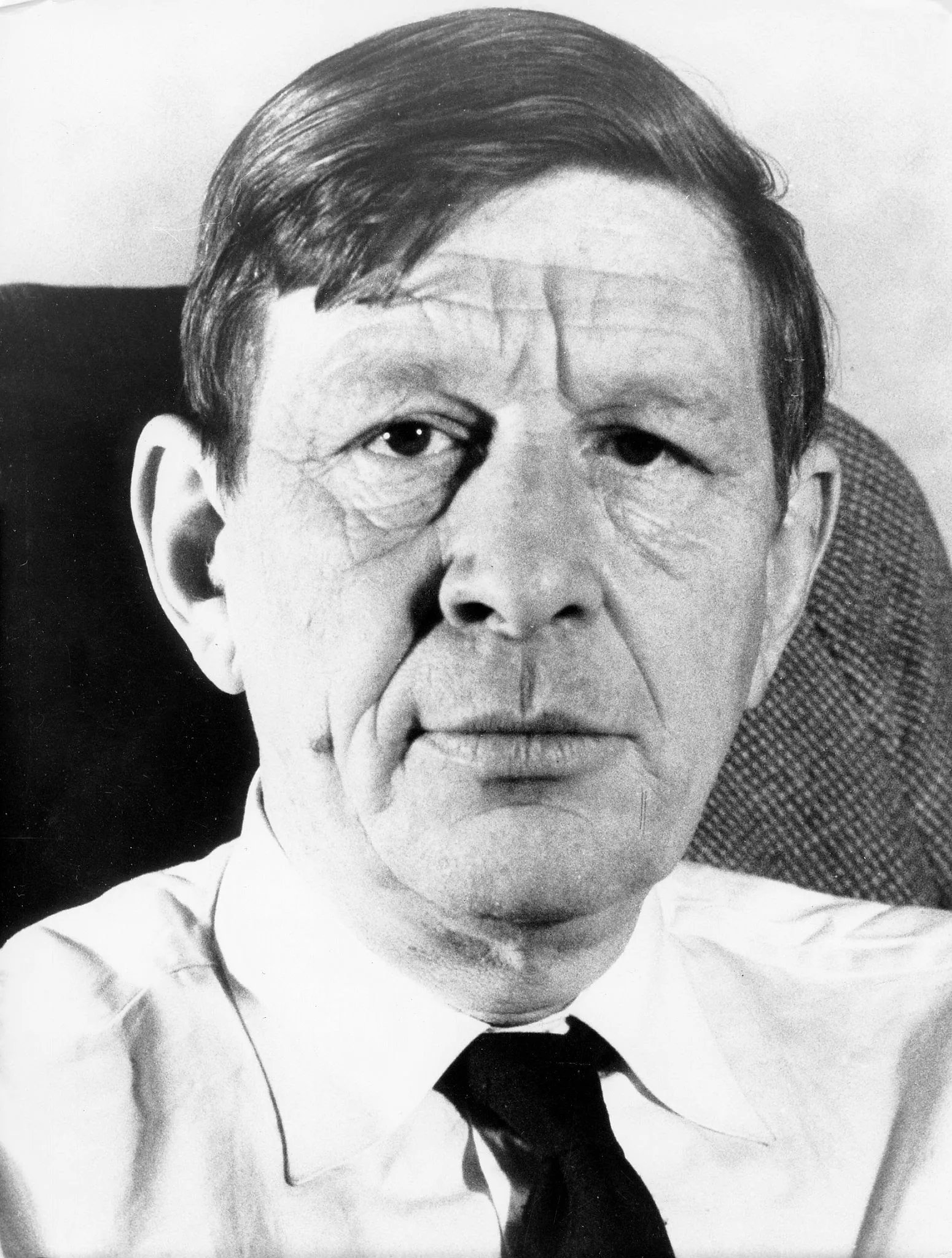 Ролик від Міноборони України: над путіним познущалисль англо-американським віршиком про орків 1