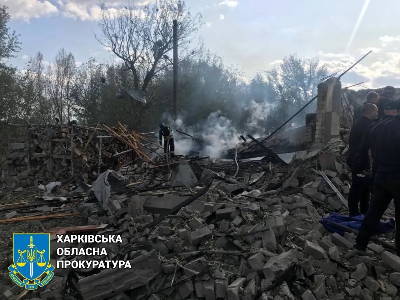 Удар по селу Гроза: поліція та СБУ розшукують коригувальника вогню, яких допоміг росіянам знищити одним ударом половину жителів 2