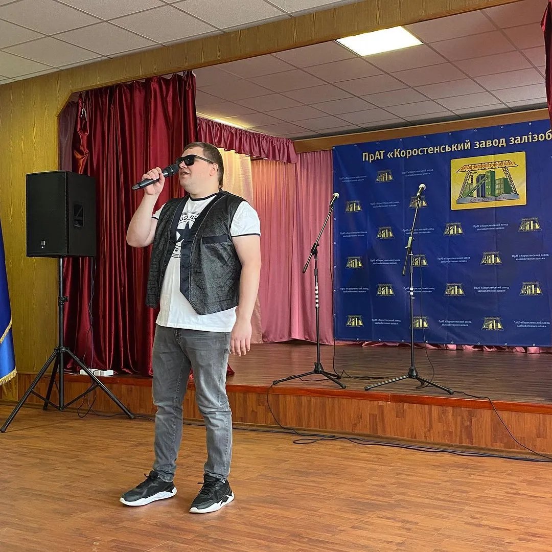Іван Ганзера виступає на різних сценах та заходах