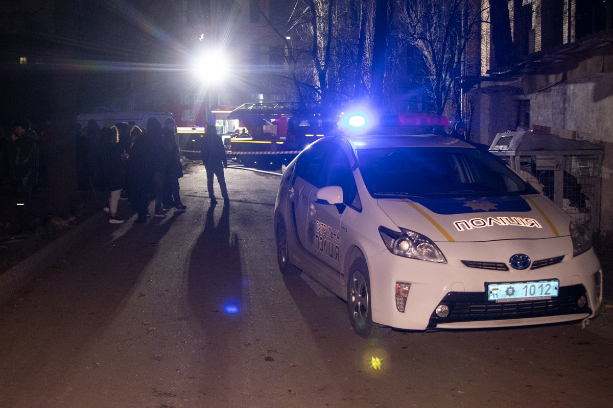 По предварительной информации, владелицу жилья госпитализировали, больше никто не пострадал По предварительной информации, владелицу жилья госпитализировали, больше никто не пострадал