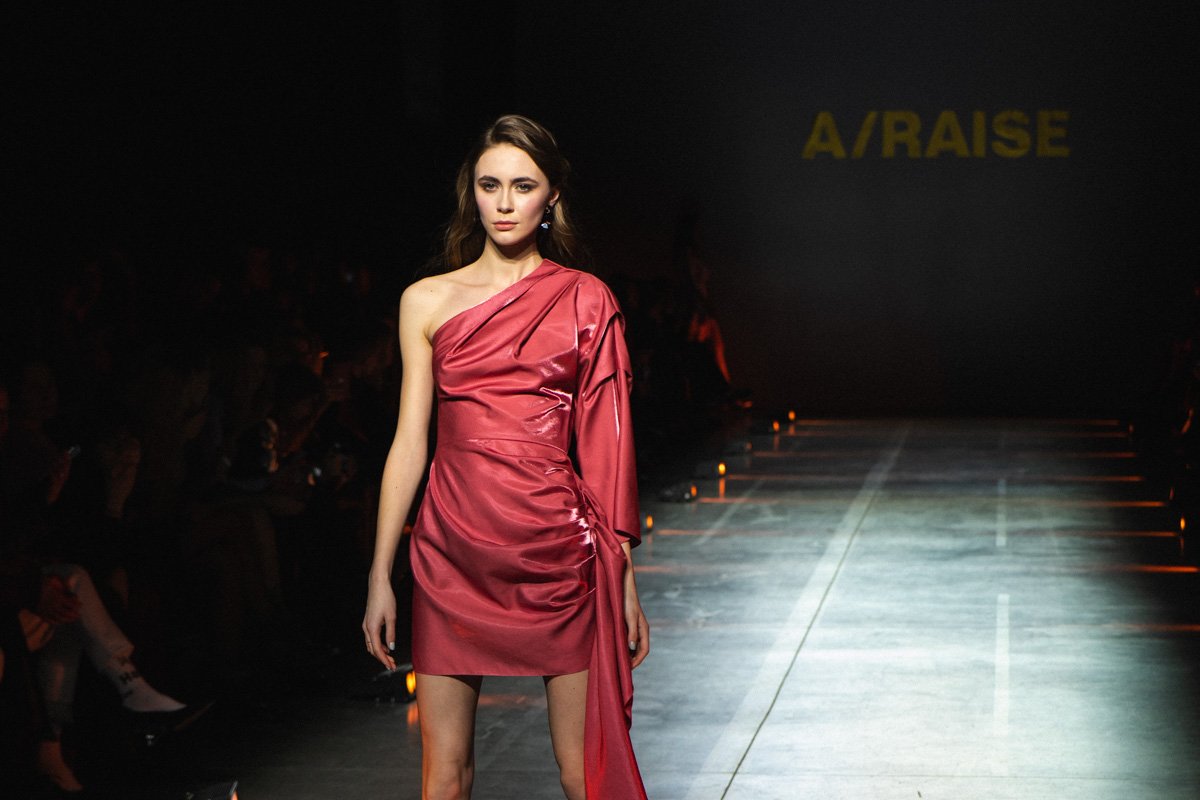 Впервые за 46 сезонов Ukrainian Fashion Week открыл показ молодых дизайнеров – FASHION ACCELERATOR SHOW