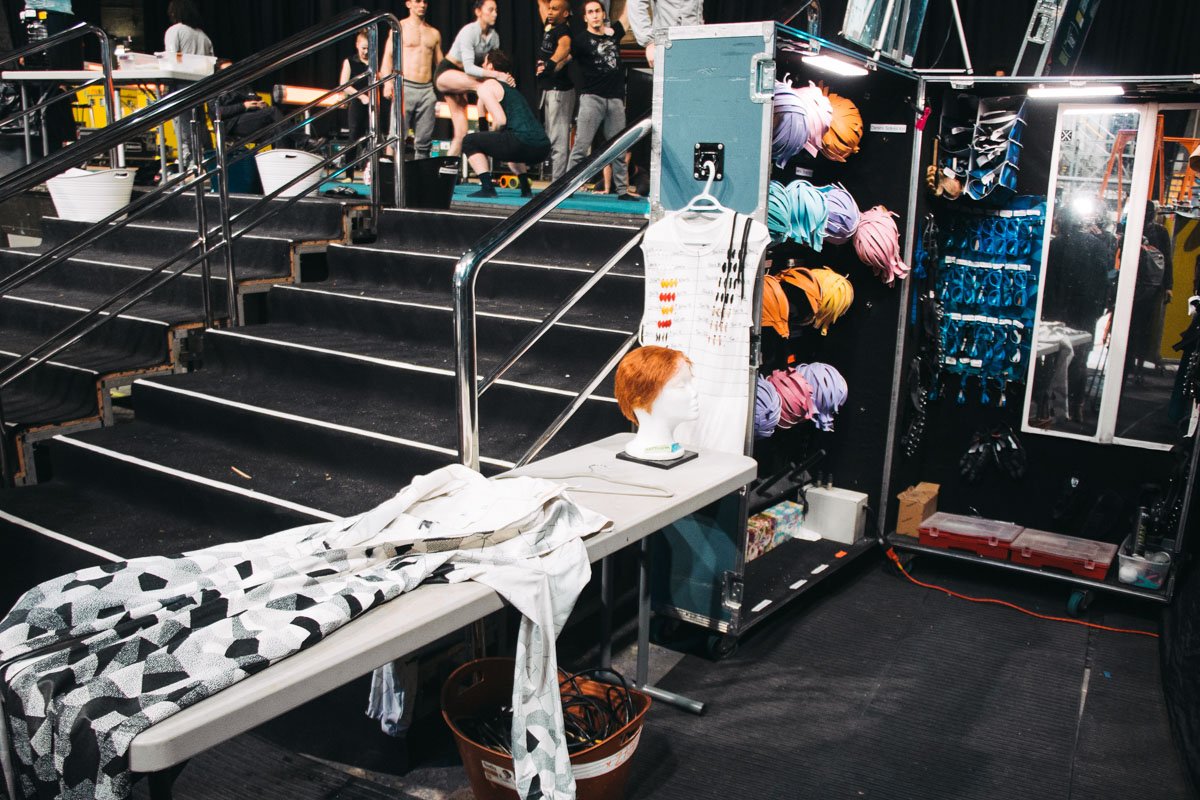 В Киев "Цирк" приехал с 21 фурой реквизита 