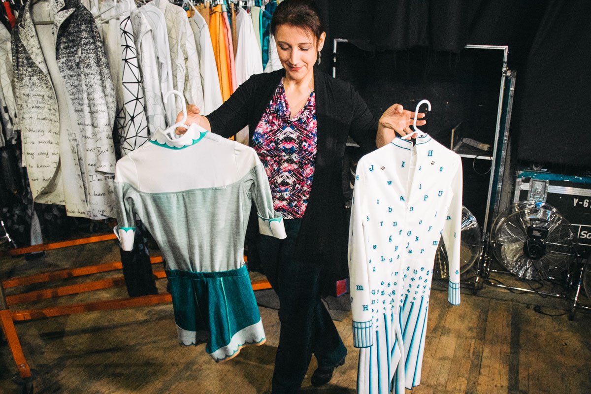 Костюмы главной героини - девушки по имени Кристал 