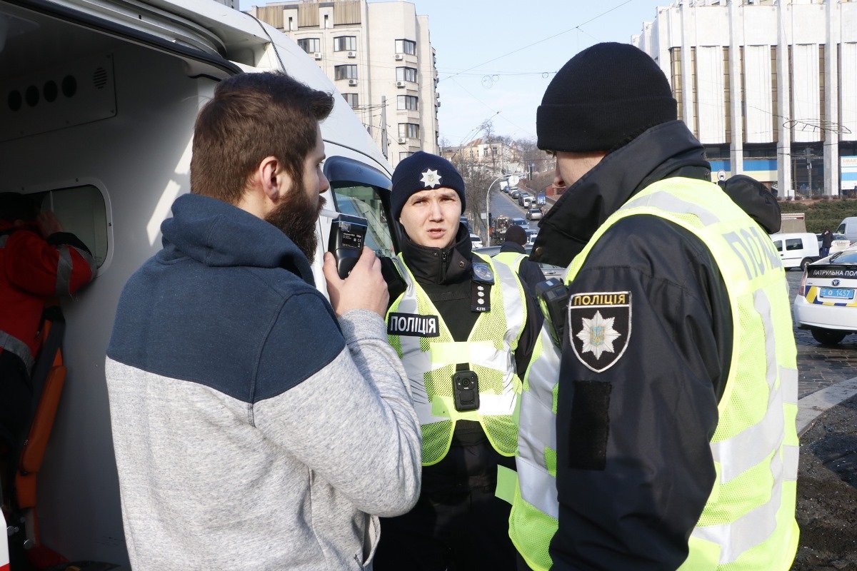 Водителя Uber проверили на наличие алкоголя в крови: парень оказался трезв