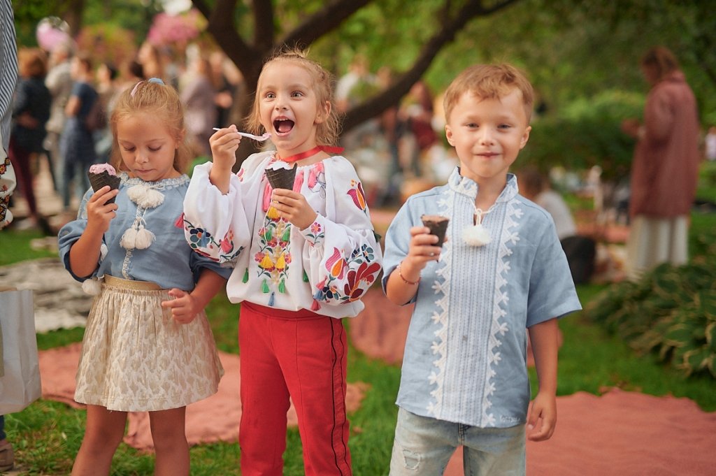 #ХайЗвучитьУкраїна: в День Независимости в парке Шевченко состоялась трансляция грандиозного концерта от Classic Picnic 7