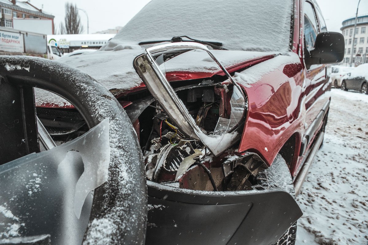 Автомобиль не очень сильно пострадал