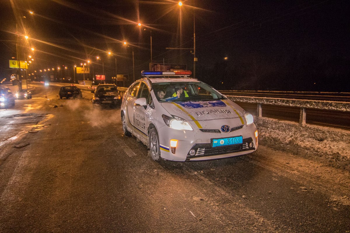 К месту аварии прибыла патрульная полиция